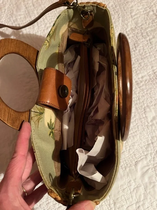 Fossil Tropical Palm Print Shoulder Bag in Green and Brown - Picture 8 of 10